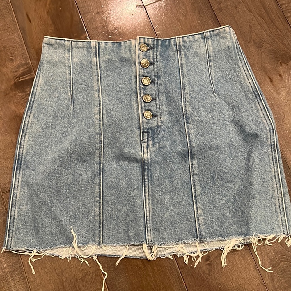 GRLFRND MINI JEAN SKIRT SIZE 29